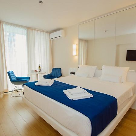Orbi City - A & С Apartment Batumi Bagian luar foto