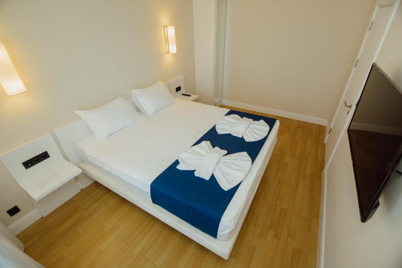 Orbi City - A & С Apartment Batumi Bagian luar foto