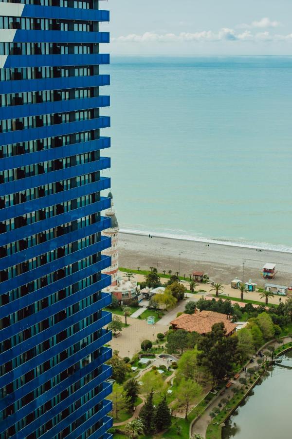 Orbi City - A & С Apartment Batumi Bagian luar foto